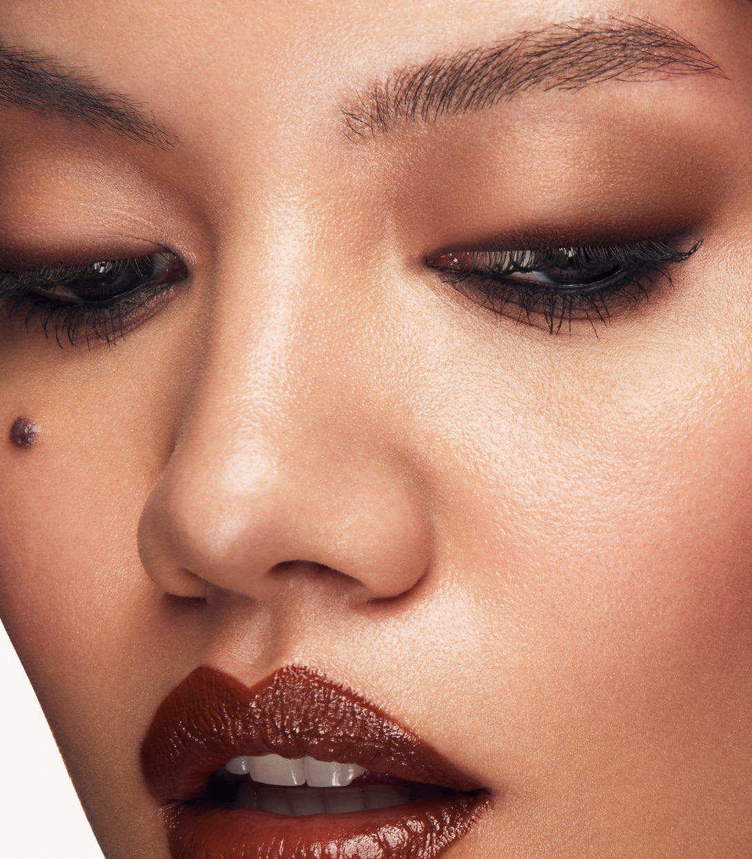 how to use an eyeshadow stick