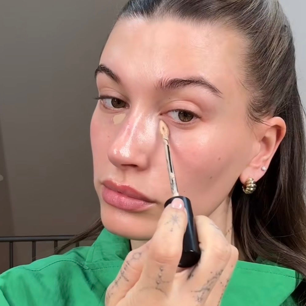 hailey bieber using concealer