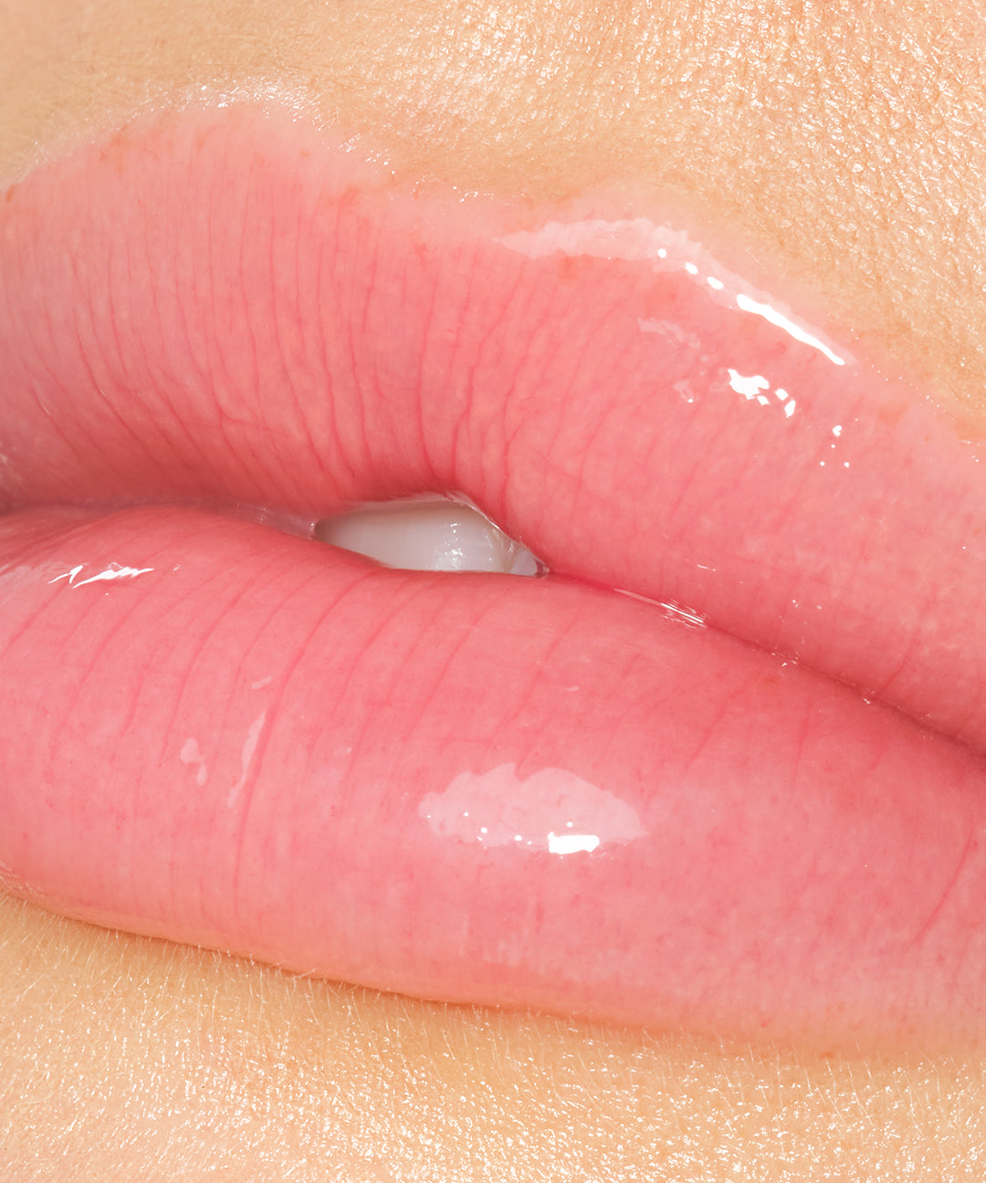 Overnight Lip Mask is available in 7 Shades.