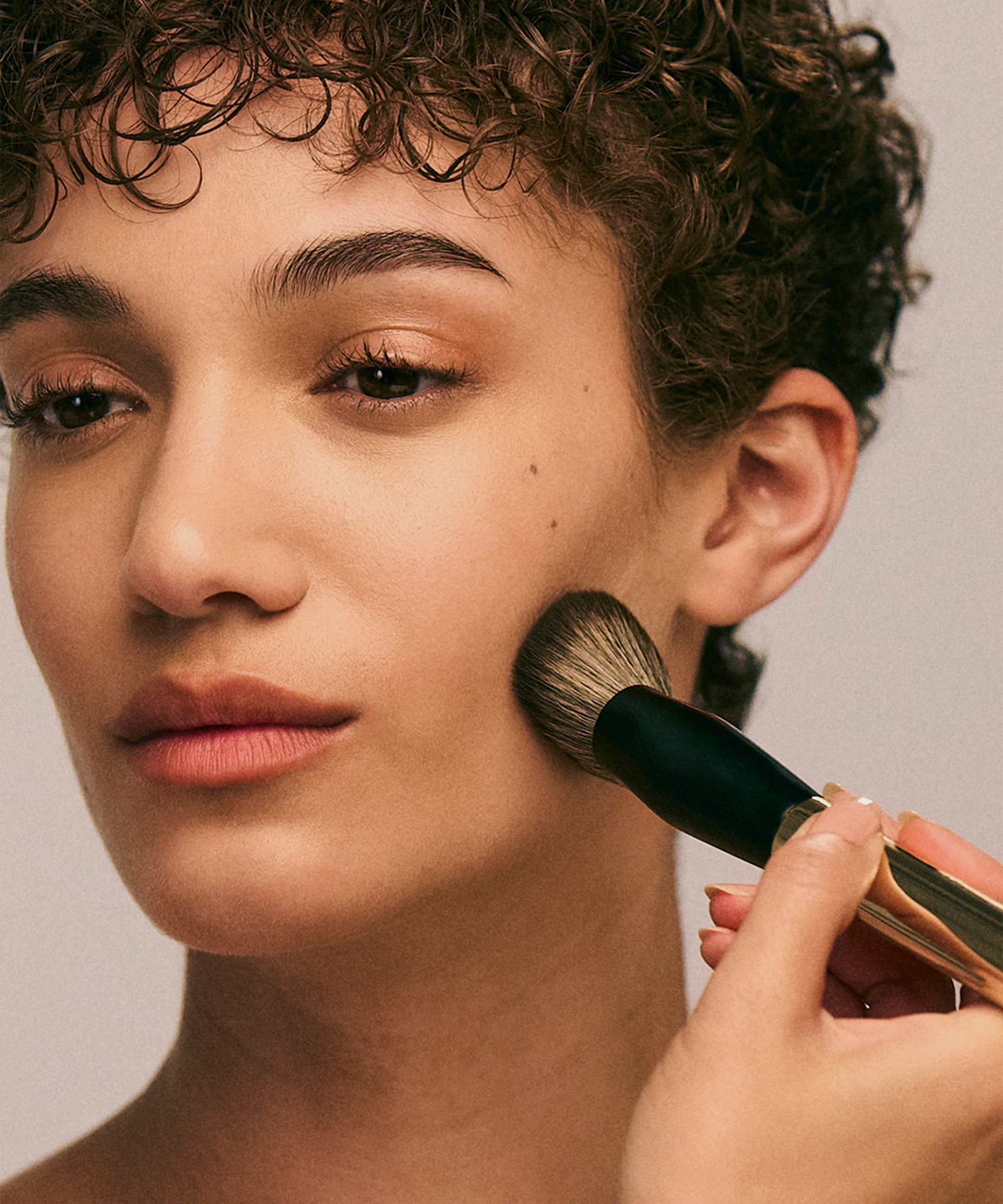 complexion makeup brush